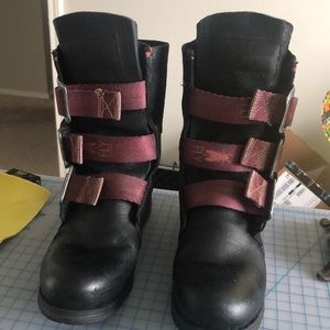 Fly London Stif leather combat boots